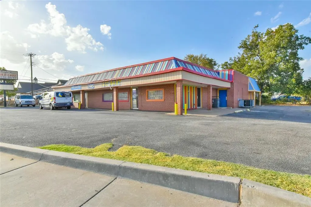 Front exterior — 801 SW 59th Street, Oklahoma City, OK 73109