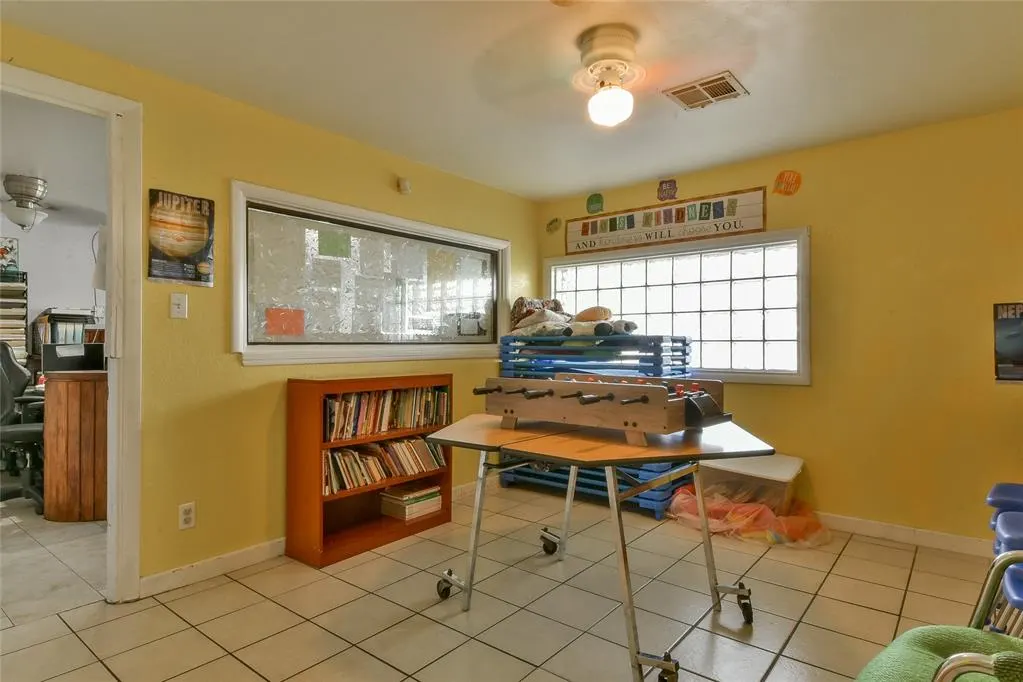 Photo 9 — 801 SW 59th Street, Oklahoma City, OK 73109