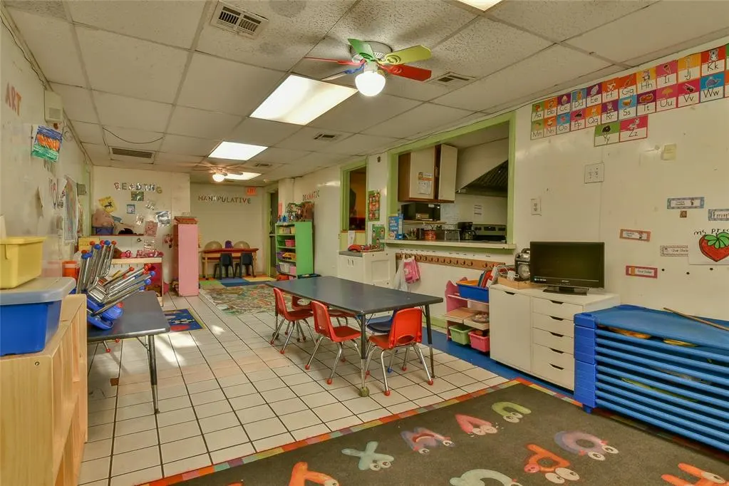 Photo 19 — 801 SW 59th Street, Oklahoma City, OK 73109