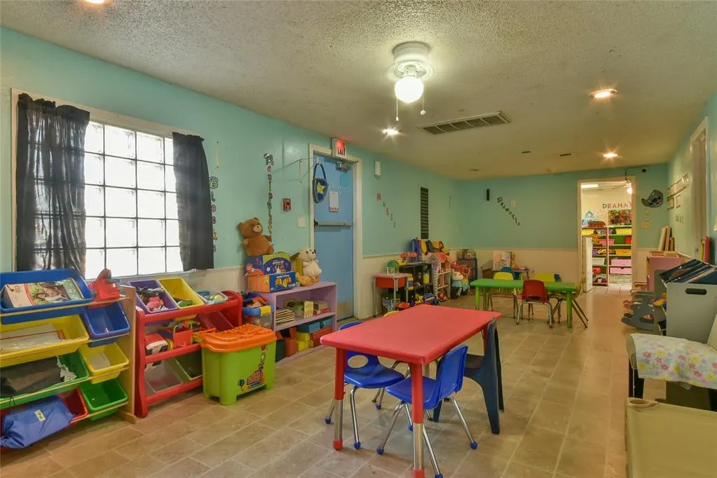 Photo 24 — 801 SW 59th Street, Oklahoma City, OK 73109