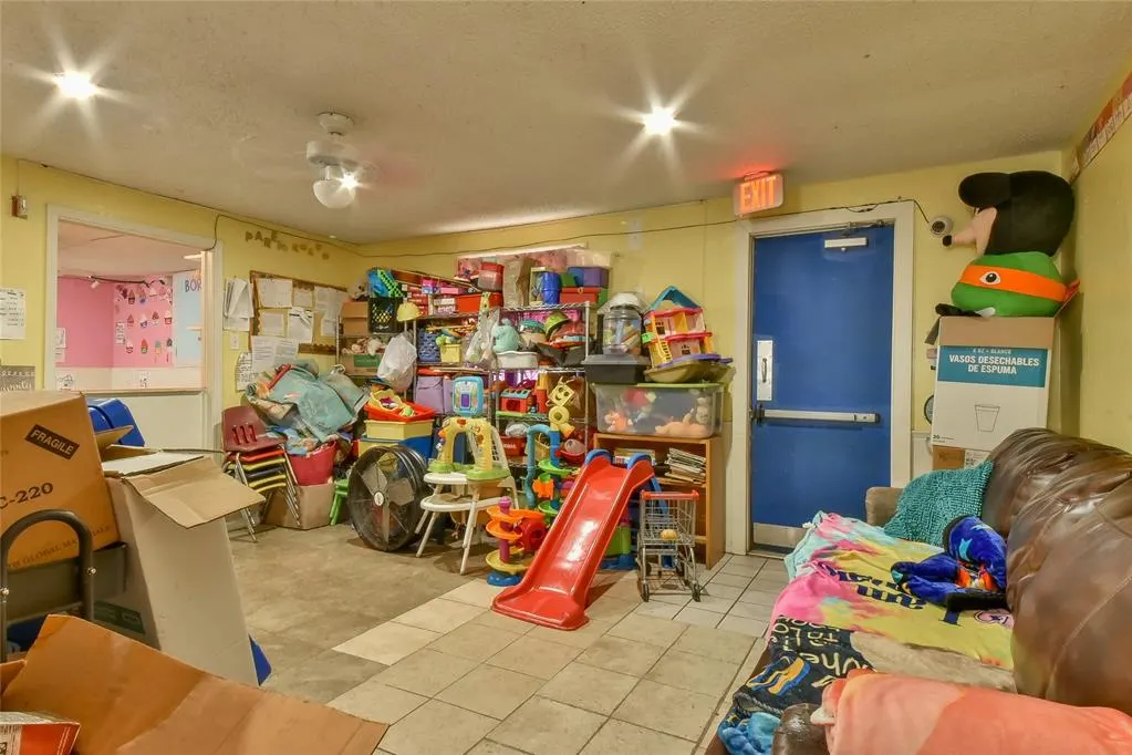 Photo 26 — 801 SW 59th Street, Oklahoma City, OK 73109