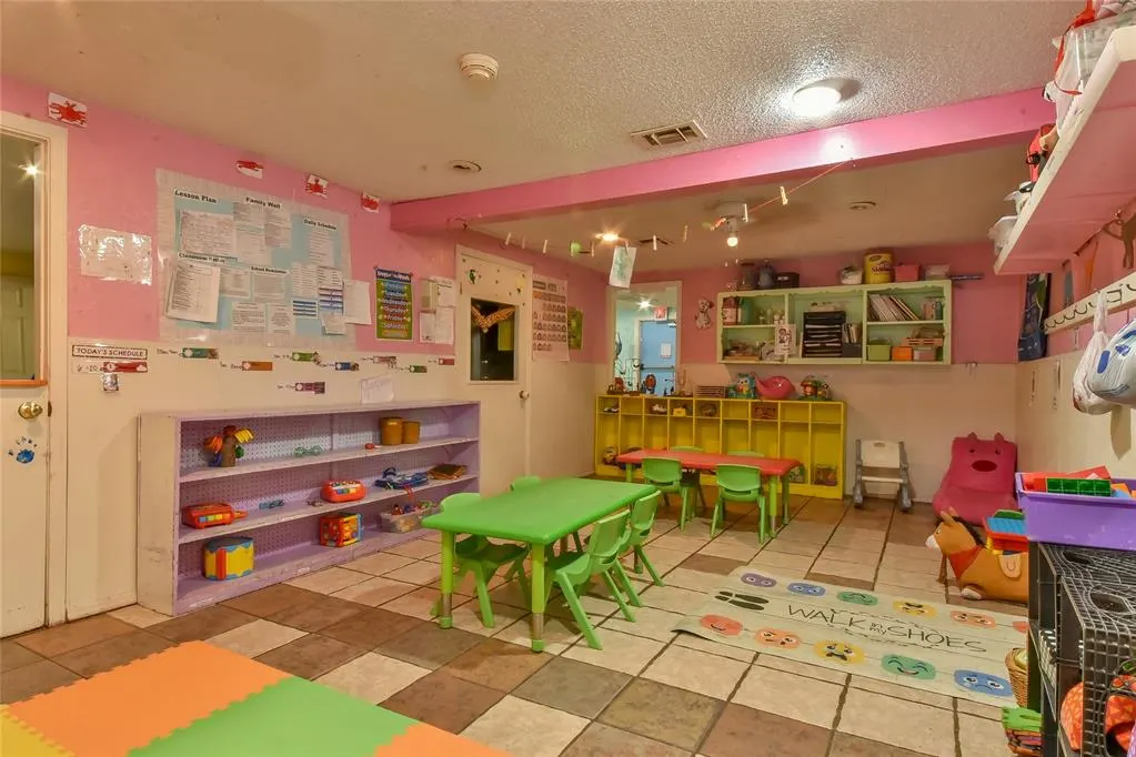 Photo 28 — 801 SW 59th Street, Oklahoma City, OK 73109