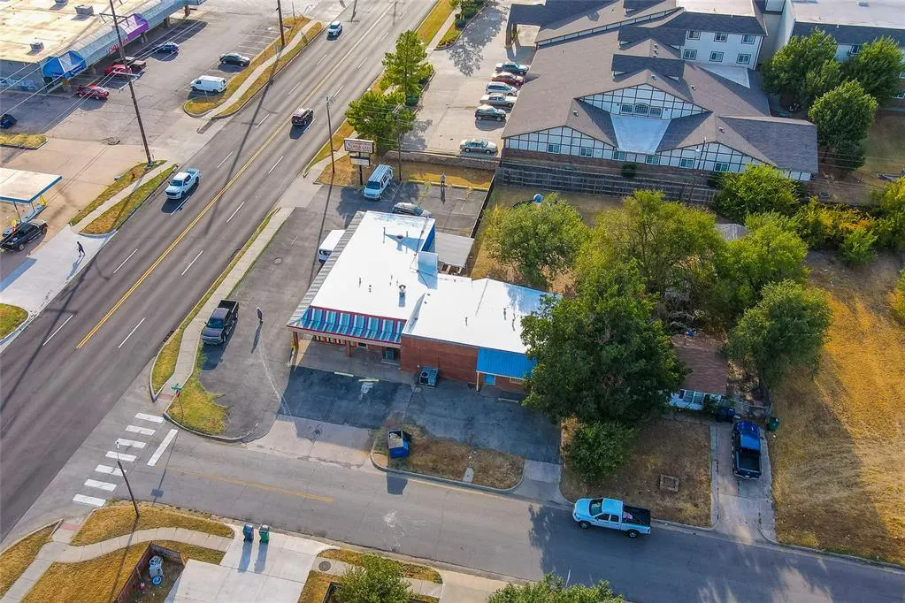 Photo 31 — 801 SW 59th Street, Oklahoma City, OK 73109