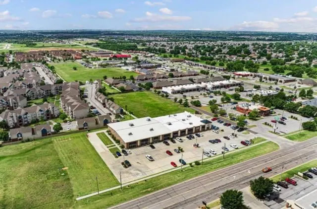 Photo 3 — 11300 W Reno Avenue, Yukon, OK 73099