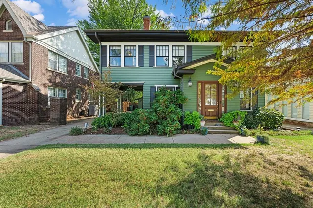 Photo 2 — 1936 NW 17th Street, Oklahoma City, OK 73106