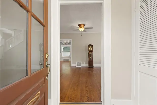Photo 5 — 1936 NW 17th Street, Oklahoma City, OK 73106