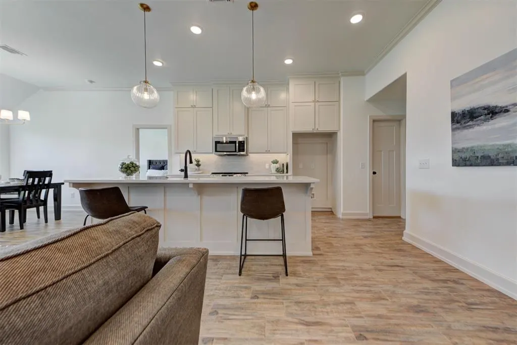 Photo 11 — 6100 Frankie Lynn Lane, Edmond, OK 73034