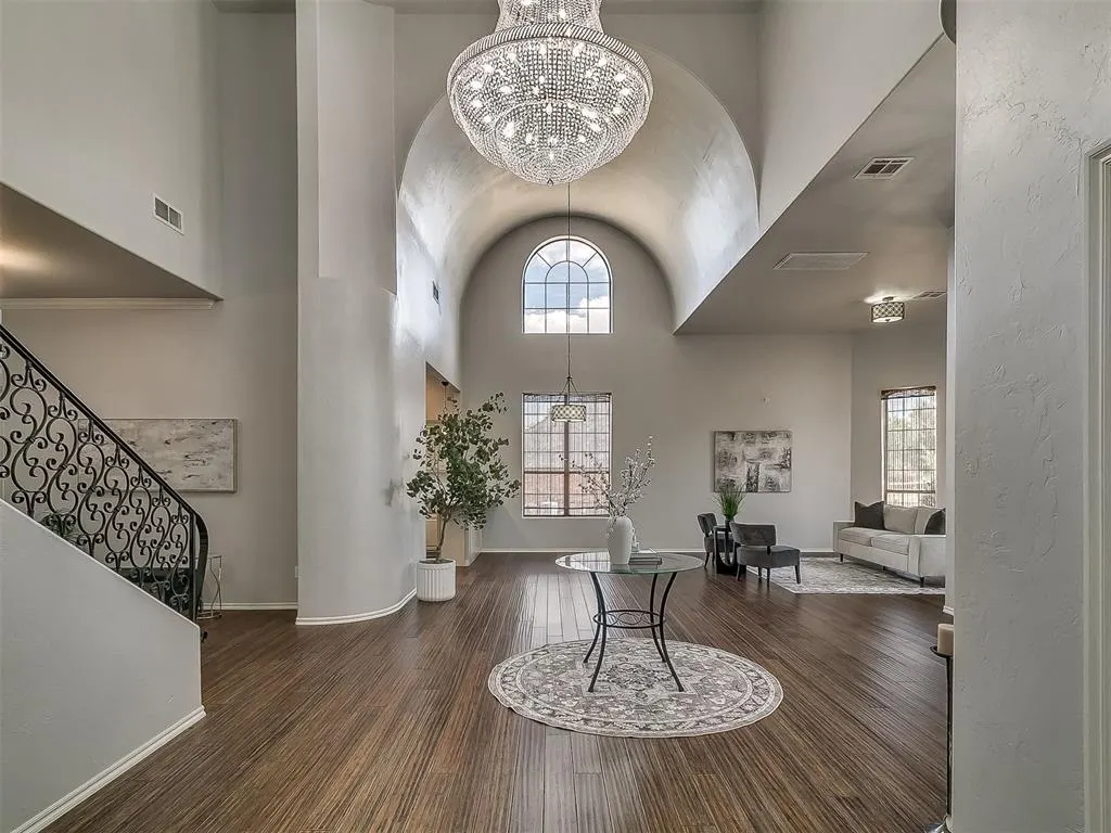 Photo 3 — 2047 Park Avenue, Newcastle, OK 73065