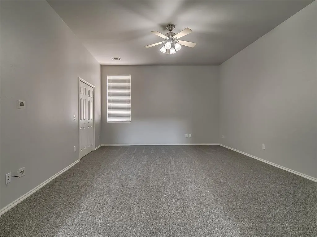 Photo 25 — 2047 Park Avenue, Newcastle, OK 73065