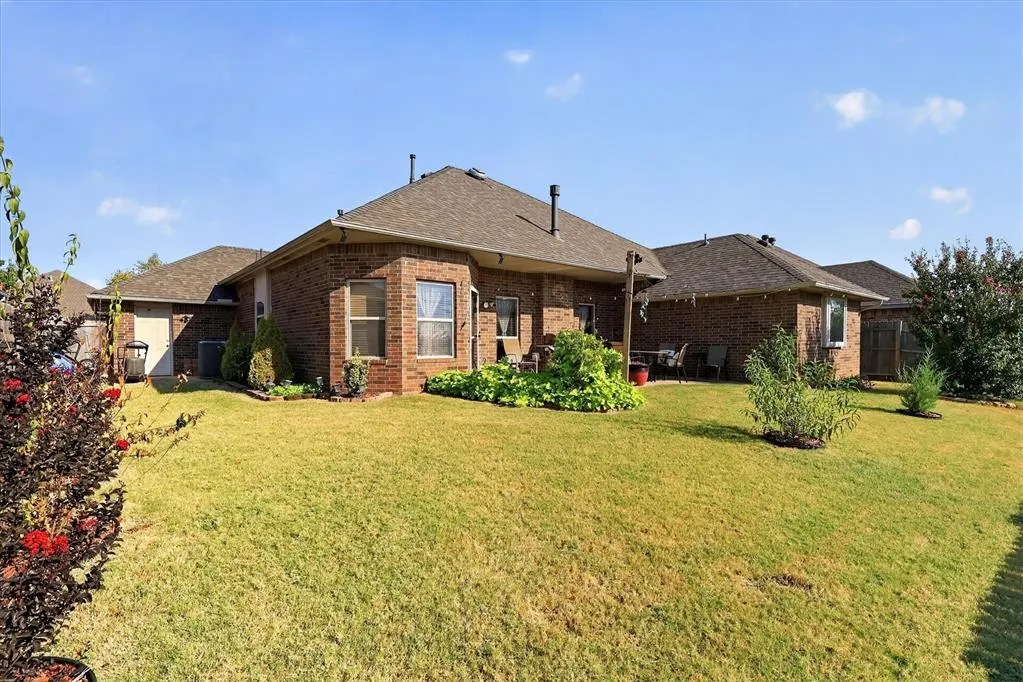 Photo 37 — 1809 Mead Lane, Moore, OK 73170