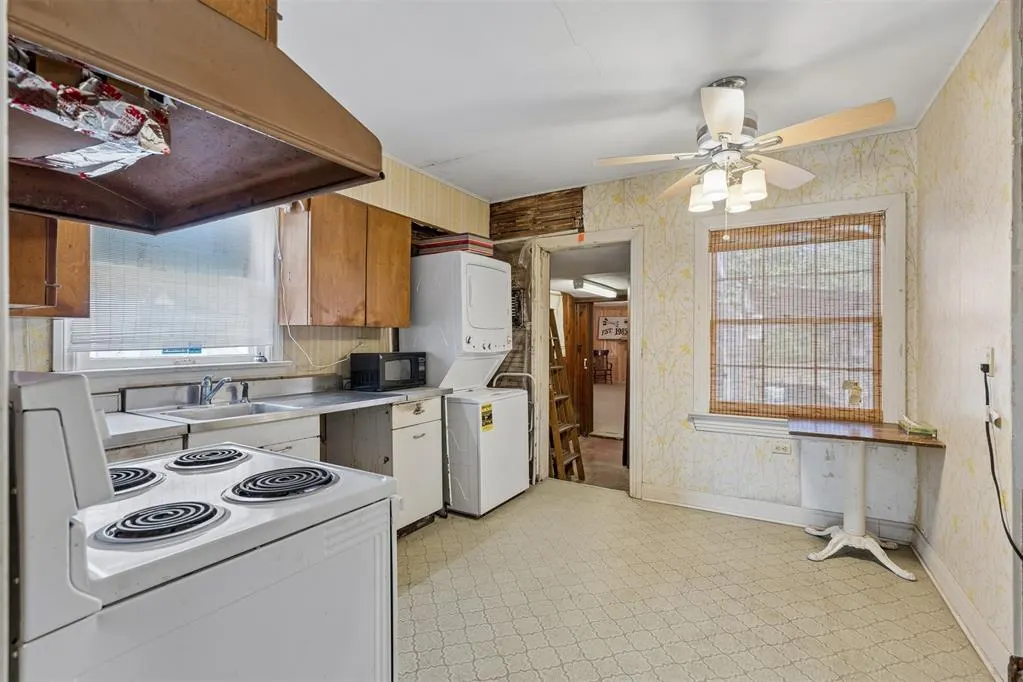 Photo 10 — 2305 NW 13th Street, Oklahoma City, OK 73107