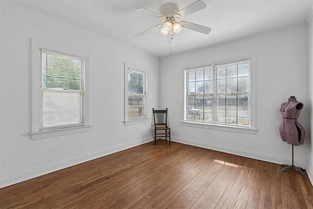 Photo 15 — 2305 NW 13th Street, Oklahoma City, OK 73107