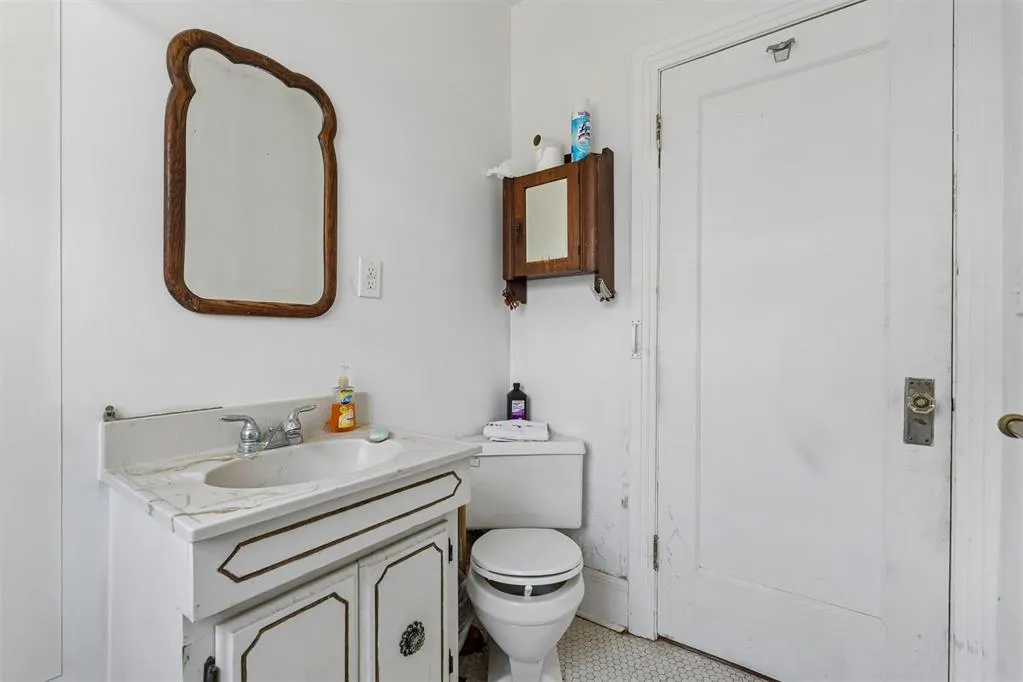 Photo 20 — 2305 NW 13th Street, Oklahoma City, OK 73107