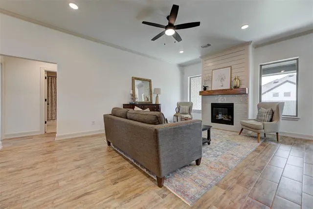 Photo 7 — 6100 Kinnick Drive, Edmond, OK 73034
