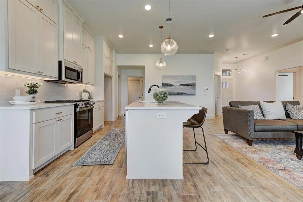 Photo 16 — 6100 Kinnick Drive, Edmond, OK 73034