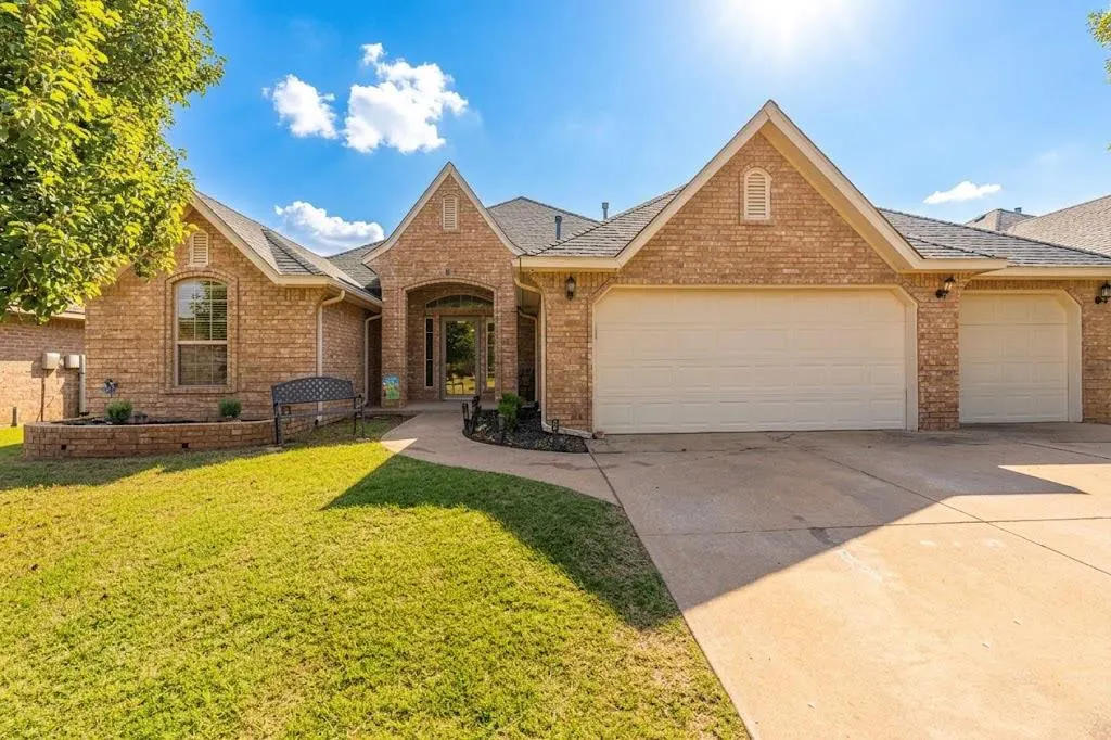 Photo 5 — 17308 Triana Drive, Oklahoma City, OK 73170
