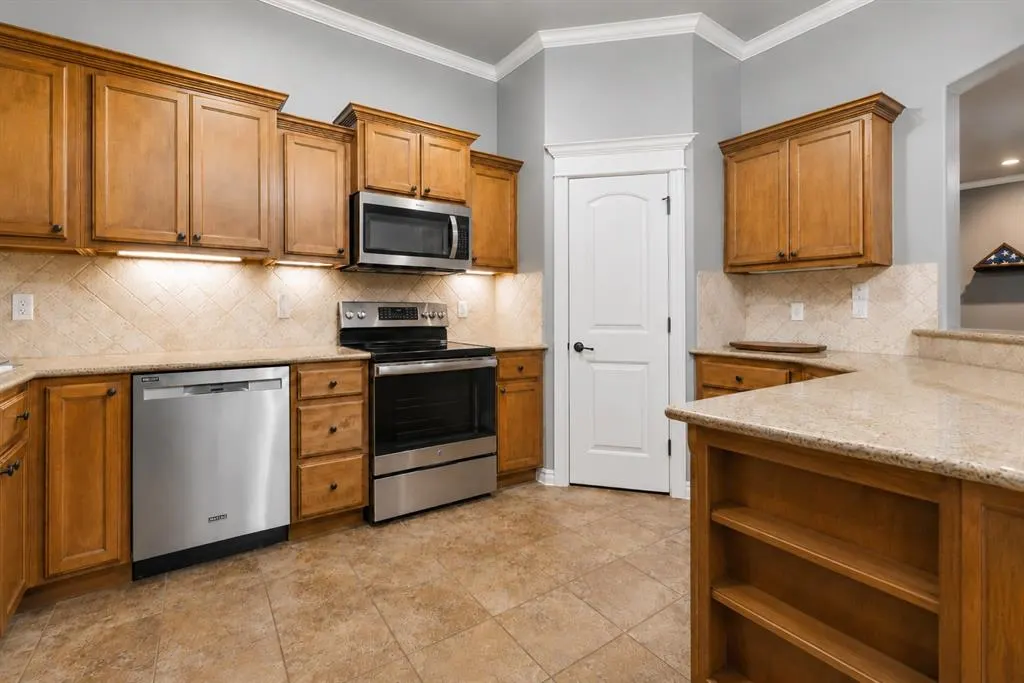 Photo 12 — 17308 Triana Drive, Oklahoma City, OK 73170