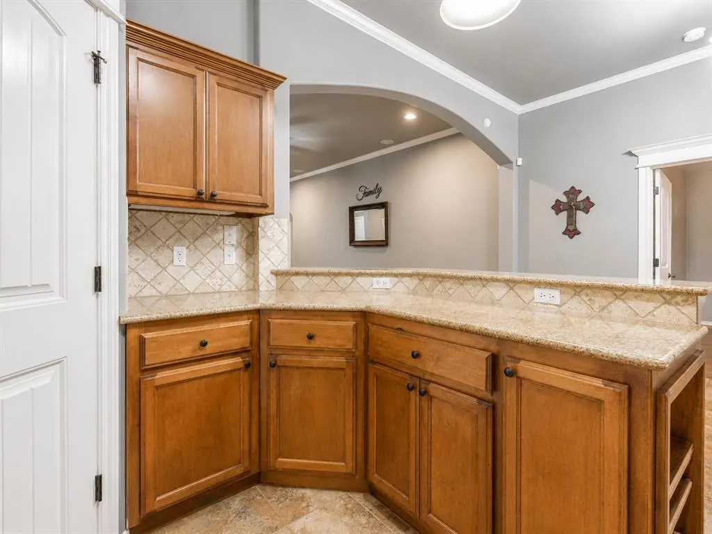 Photo 14 — 17308 Triana Drive, Oklahoma City, OK 73170