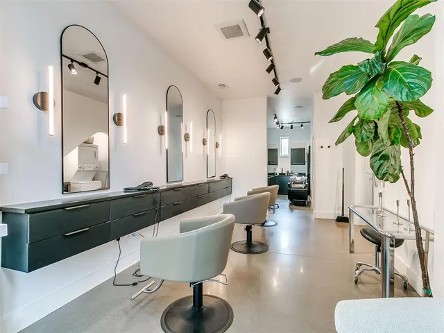 Photo 4 — 1709 Wheeler Street, Oklahoma City, OK 73108