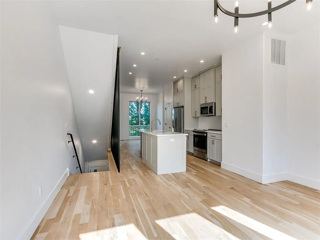 Photo 12 — 1709 Wheeler Street, Oklahoma City, OK 73108