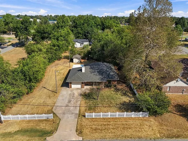 Photo 2 — 14825 1st Street, Choctaw, OK 73020