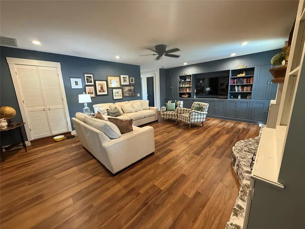 Photo 9 — 3918 Brookhollow Road, Norman, OK 73072