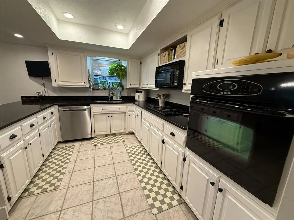 Photo 19 — 3918 Brookhollow Road, Norman, OK 73072