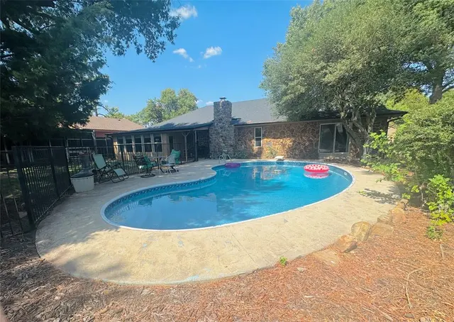 Photo 6 — 3918 Brookhollow Road, Norman, OK 73072