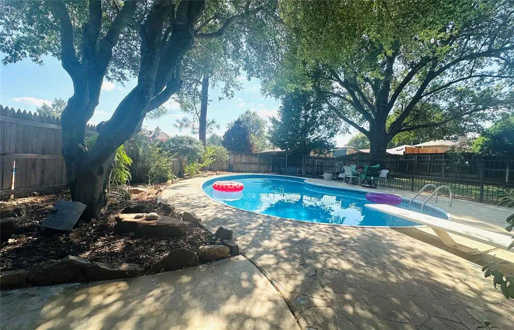 Photo 7 — 3918 Brookhollow Road, Norman, OK 73072
