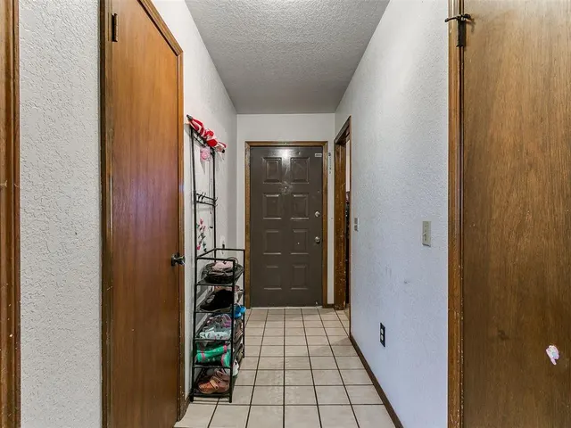 Photo 3 — 16 Bellgate Drive, Yukon, OK 73099