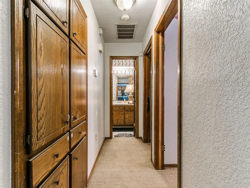 Photo 10 — 16 Bellgate Drive, Yukon, OK 73099