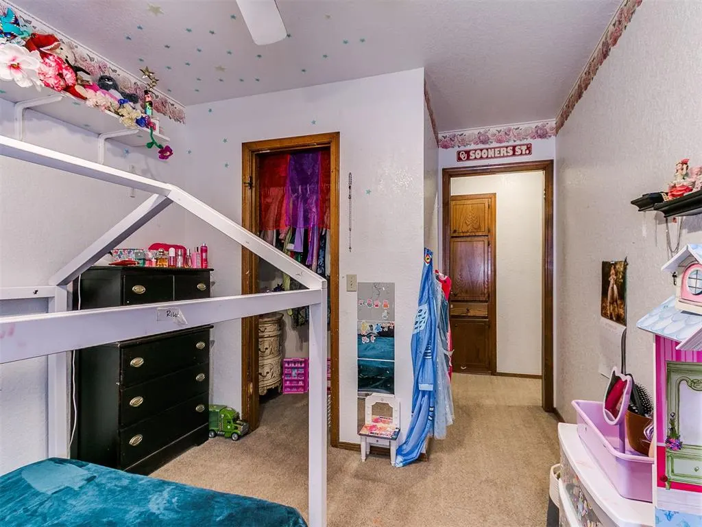 Photo 13 — 16 Bellgate Drive, Yukon, OK 73099
