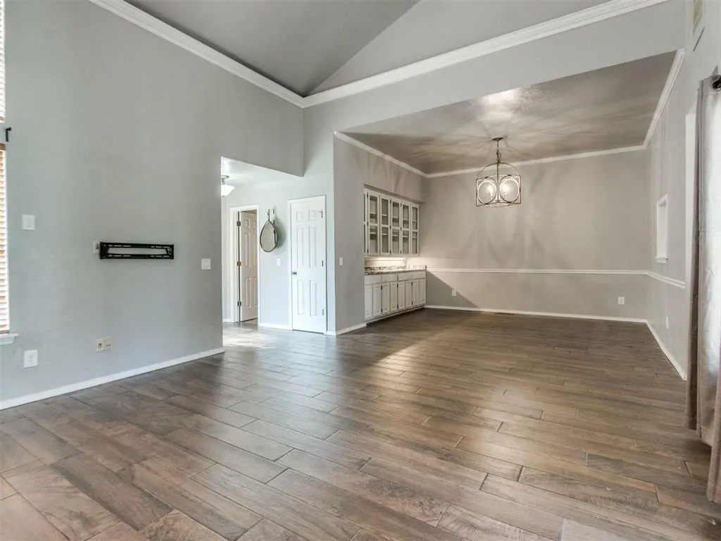 Photo 5 — 11811 Springhollow Road, Oklahoma City, OK 73120
