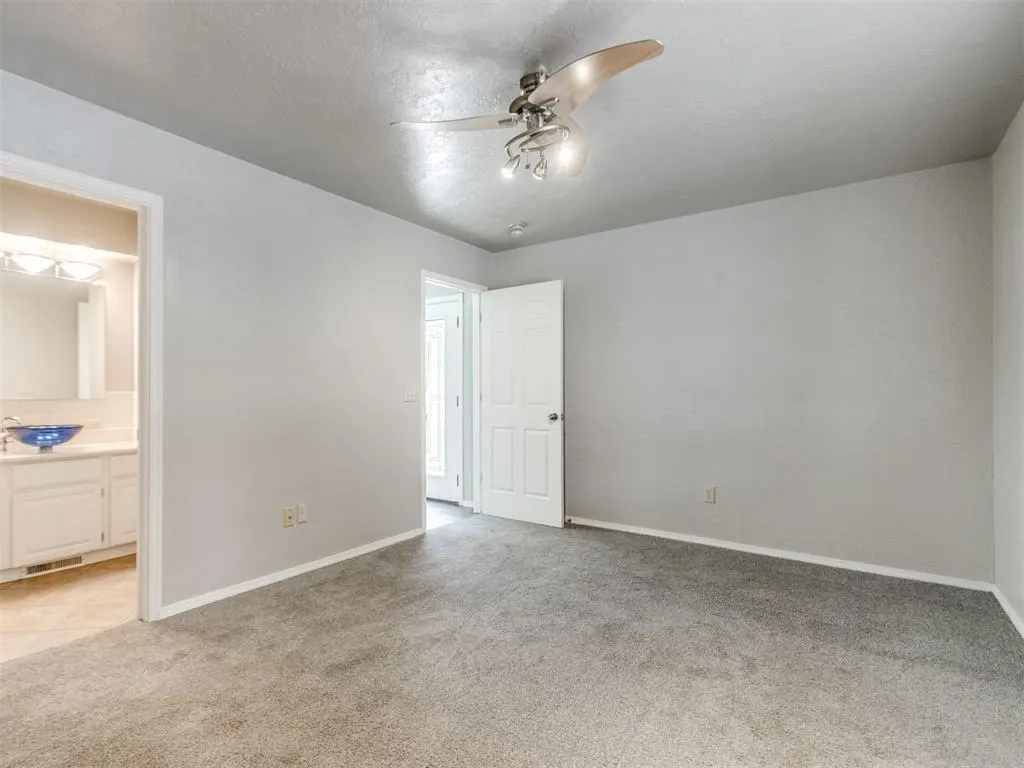 Photo 23 — 11811 Springhollow Road, Oklahoma City, OK 73120