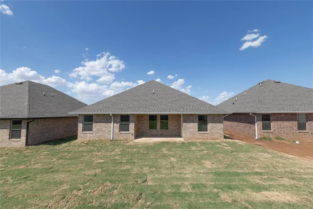 Photo 19 — 9204 NW 119th Street, Yukon, OK 73099