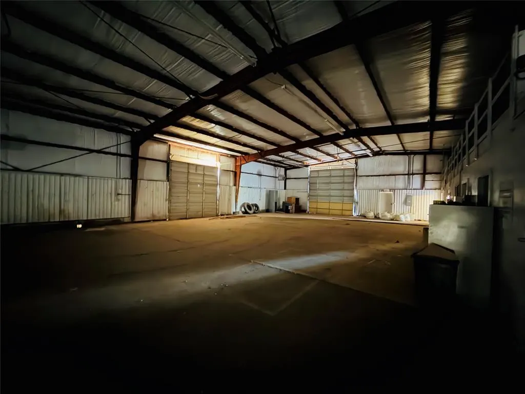 Photo 9 — 1318 Airport Industrial Road, Elk City, OK 73644
