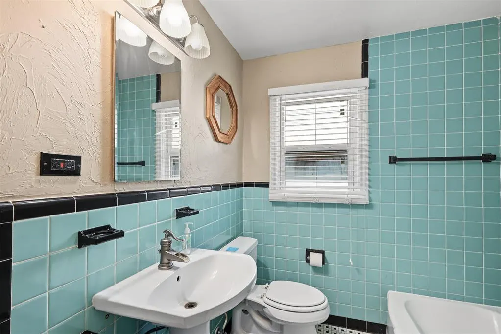 Photo 17 — 1728 NW 63rd Street, Nichols Hills, OK 73116