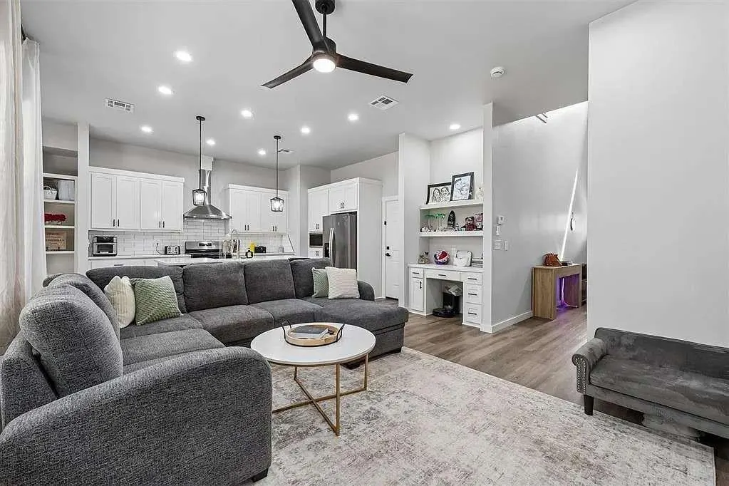 Photo 10 — 4617 S East Avenue, Oklahoma City, OK 73129