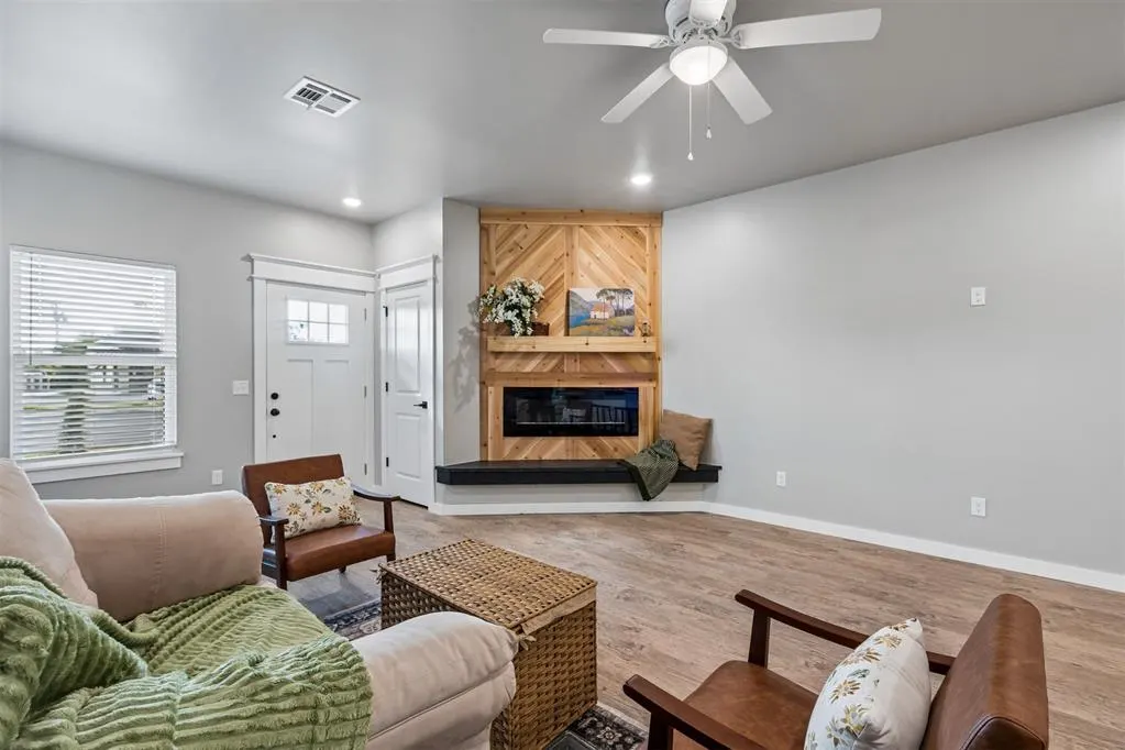 Photo 12 — 2108 S Air Depot Boulevard, Oklahoma City, OK 73110
