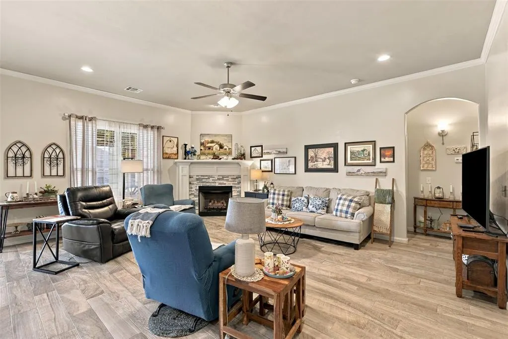 Photo 6 — 1728 W Blake Way, Mustang, OK 73064
