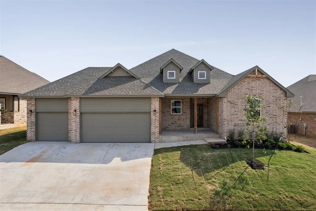Front exterior — 11700 NW 103rd Street, Yukon, OK 73099