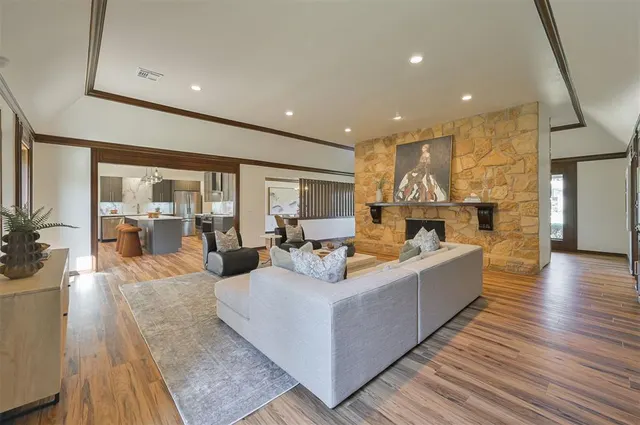 Photo 6 — 2900 Drakestone Avenue, Oklahoma City, OK 73120