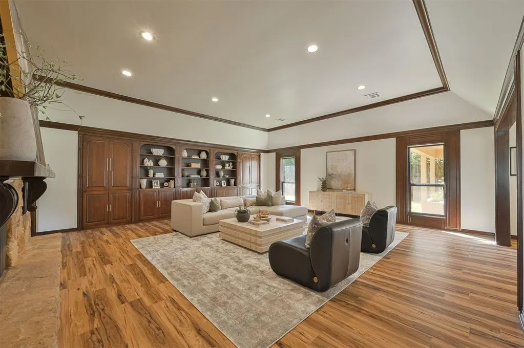 Photo 9 — 2900 Drakestone Avenue, Oklahoma City, OK 73120