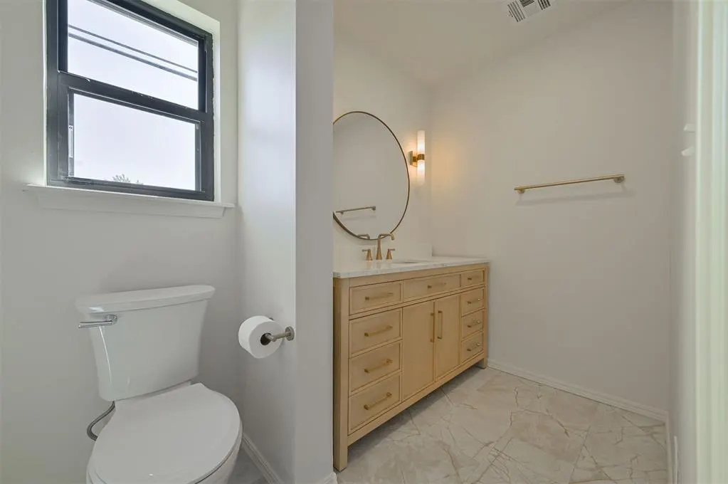 Photo 36 — 2900 Drakestone Avenue, Oklahoma City, OK 73120