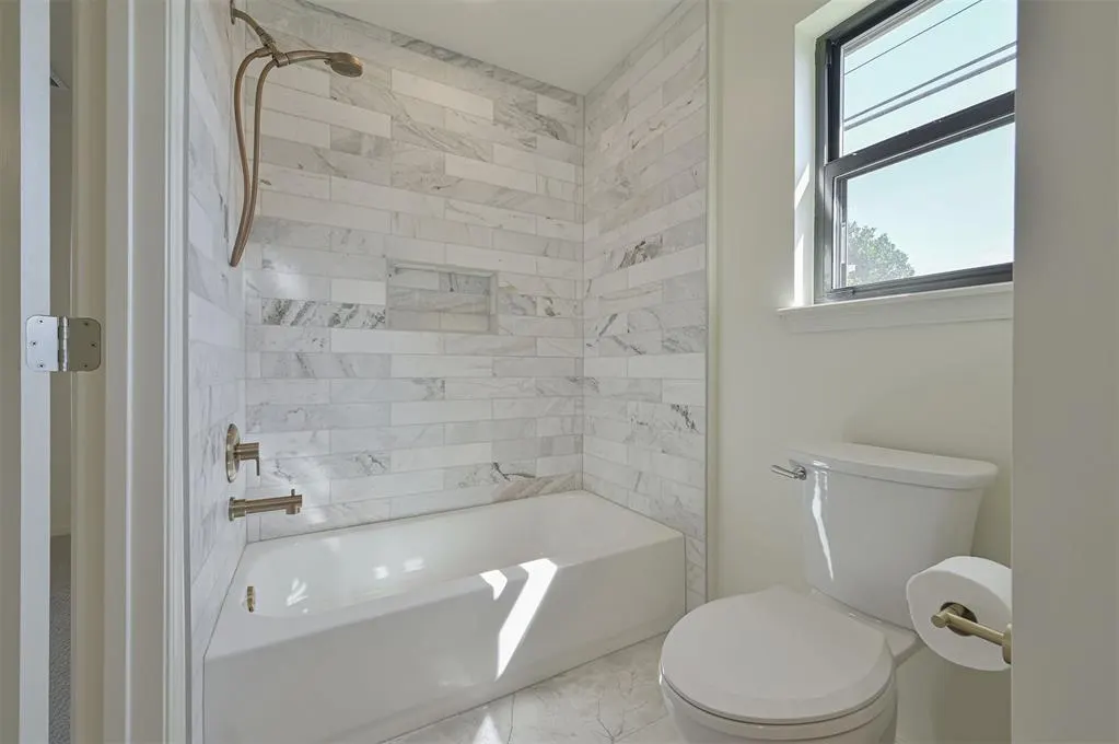 Photo 37 — 2900 Drakestone Avenue, Oklahoma City, OK 73120