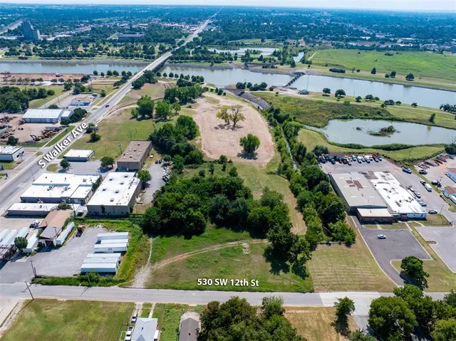 Photo 3 — 530 SW 12th Street, Oklahoma City, OK 73109