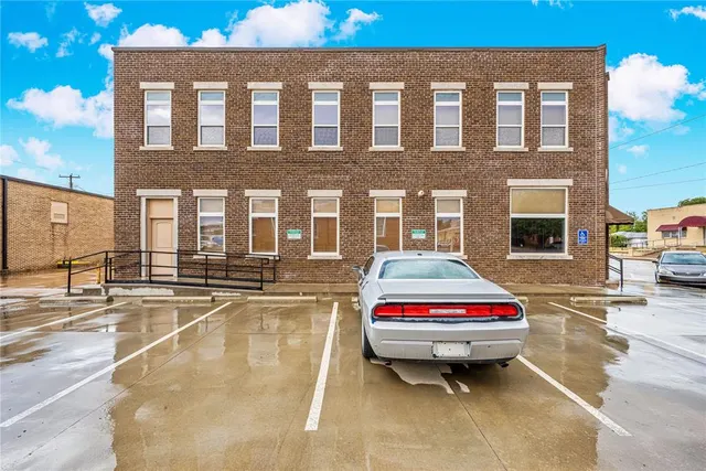 Photo 4 — 201 N Noble Avenue, Watonga, OK 73772