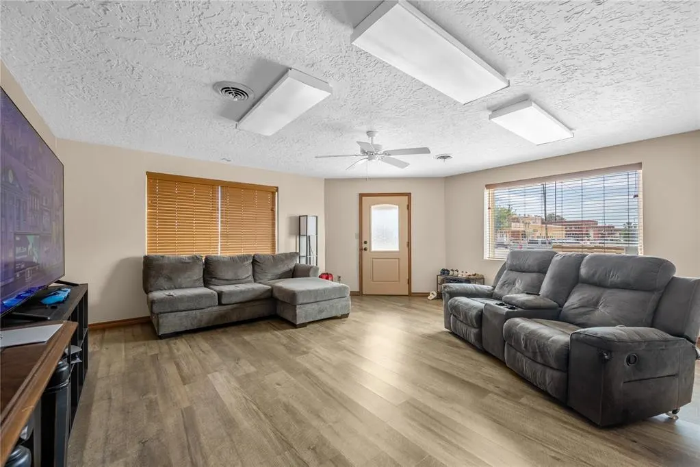 Photo 6 — 201 N Noble Avenue, Watonga, OK 73772