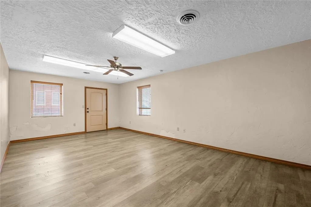 Photo 18 — 201 N Noble Avenue, Watonga, OK 73772
