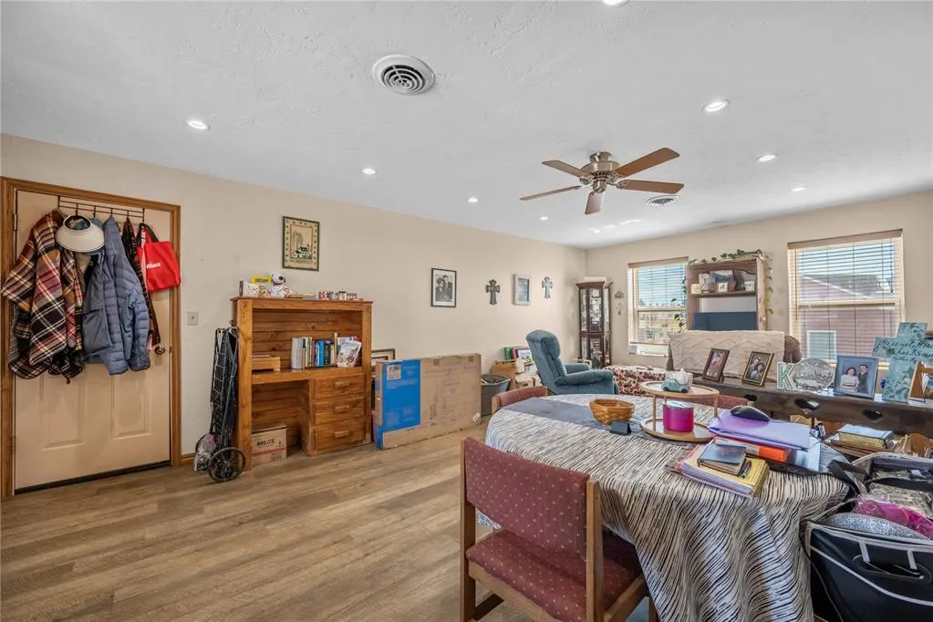 Photo 31 — 201 N Noble Avenue, Watonga, OK 73772